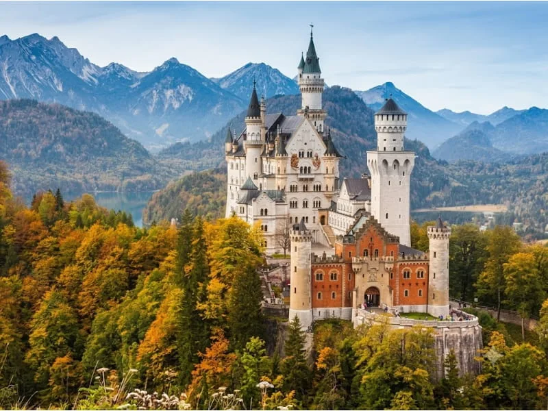 Lâu đài Neuschwanstein nước nào? Vị trí nằm ở đâu?